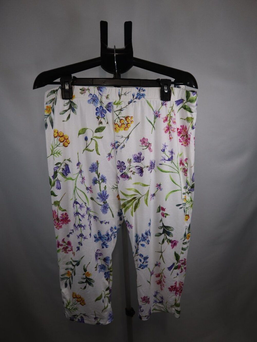 Flower stretch capri